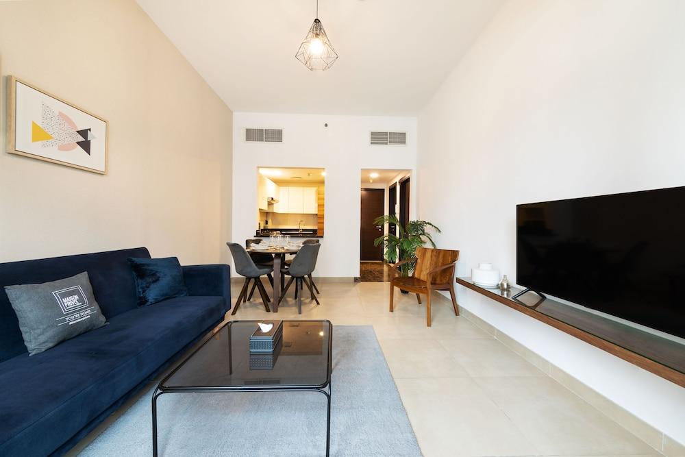 Maison Privee - Sparkle Tower 2