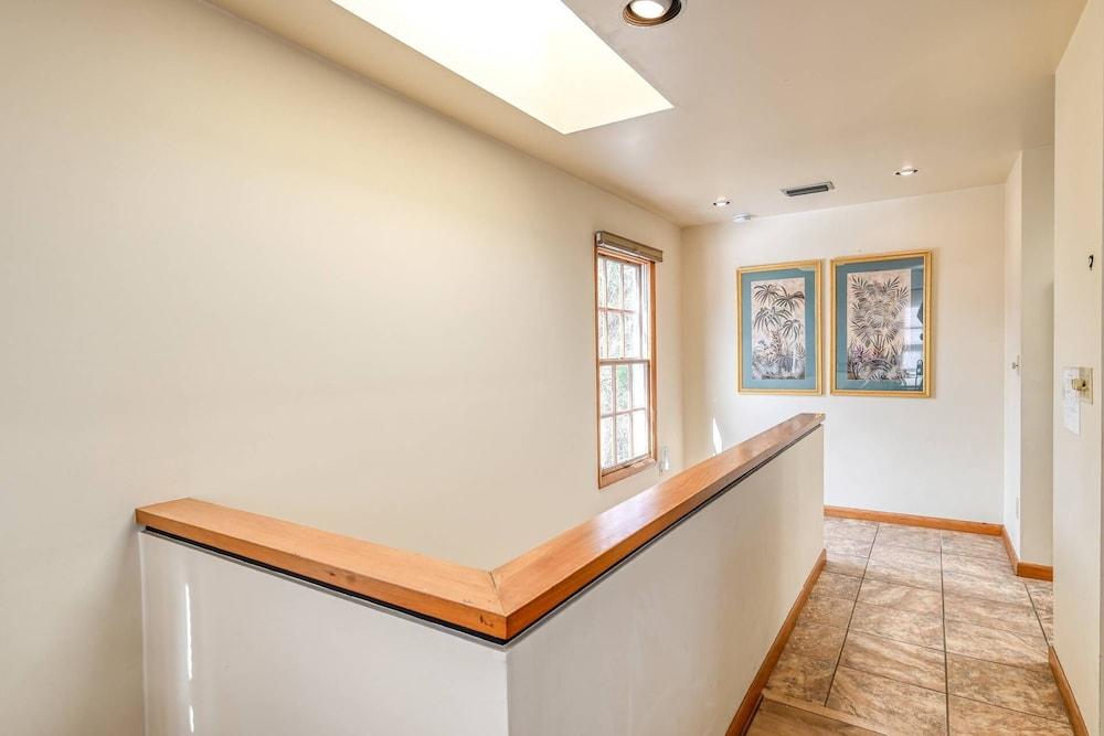 62 Hypolita Carriage House