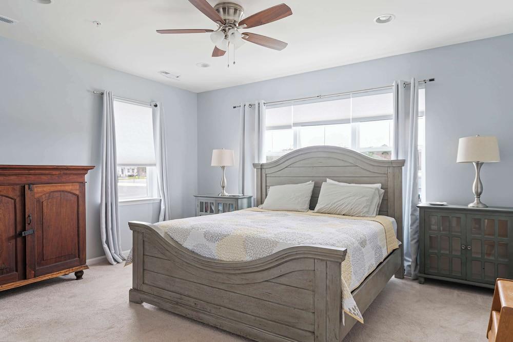 Grande Getaway Walking Distance to the Beach