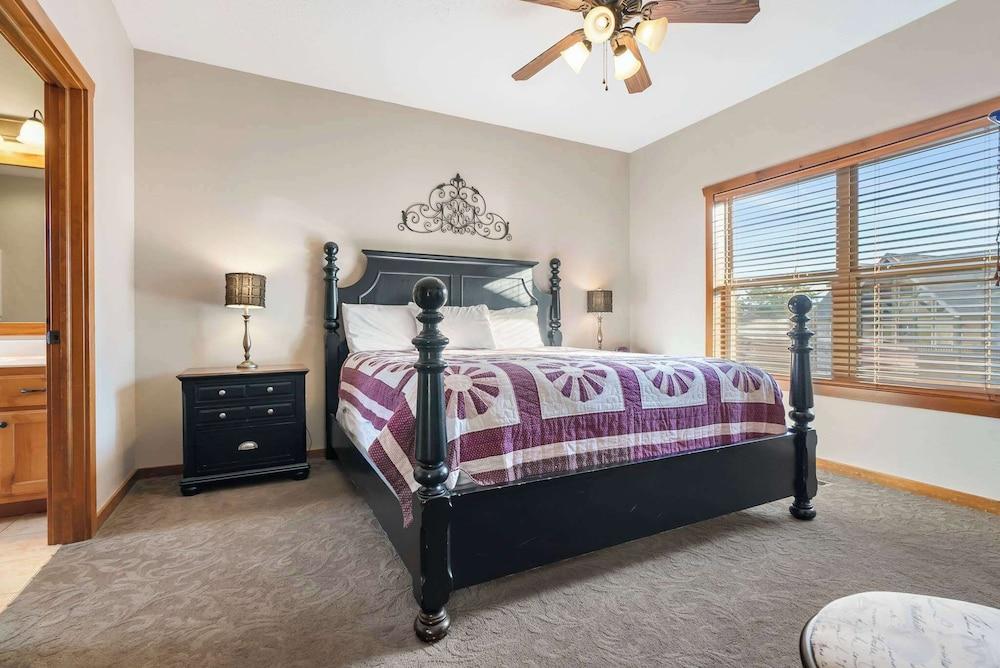 Kemper's Cabin by Silver Dollar City - Ideally Located