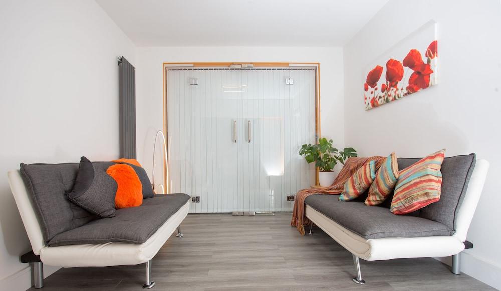 Heathrow Windsor Apart Hotel