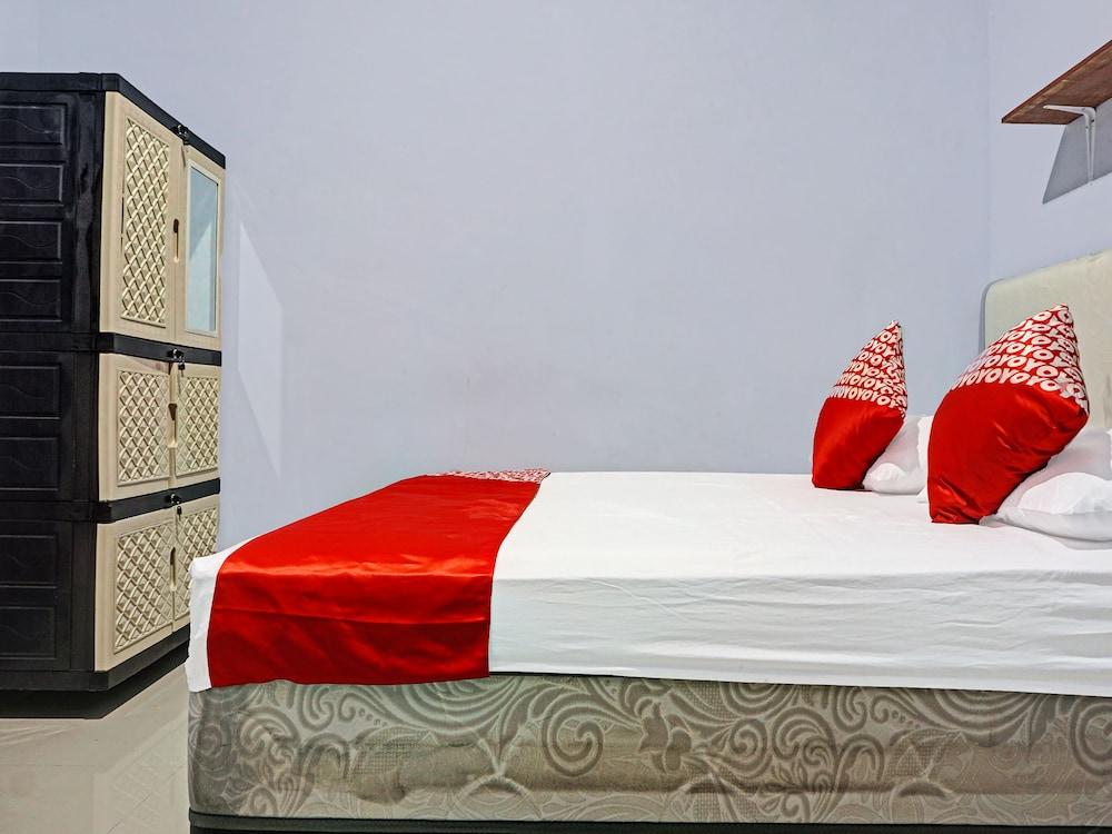 OYO 91219 Adhyaksa Homestay Makassar