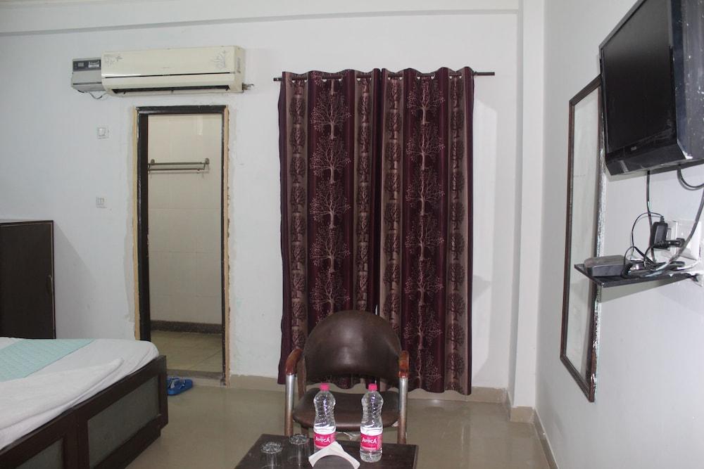 Hotel Shree Continental