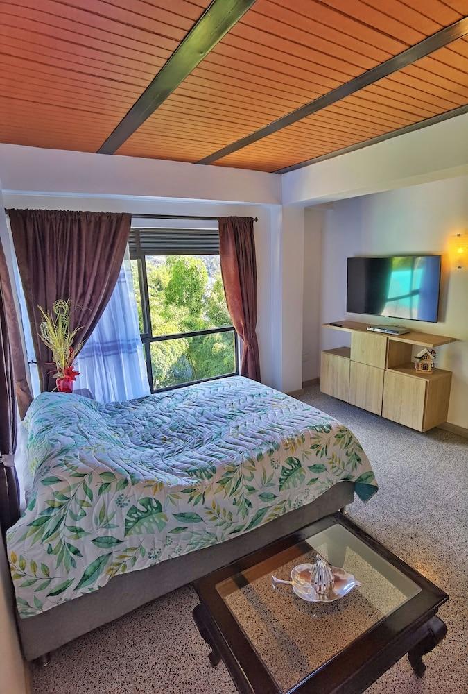 Descanso bajo la Piedra