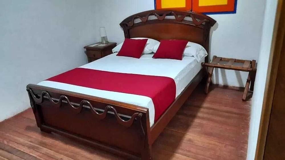 Finca la colmena de don juaco