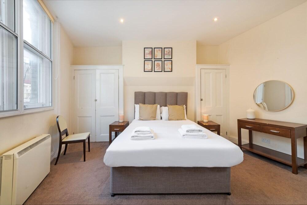 Stayo Leicester Square