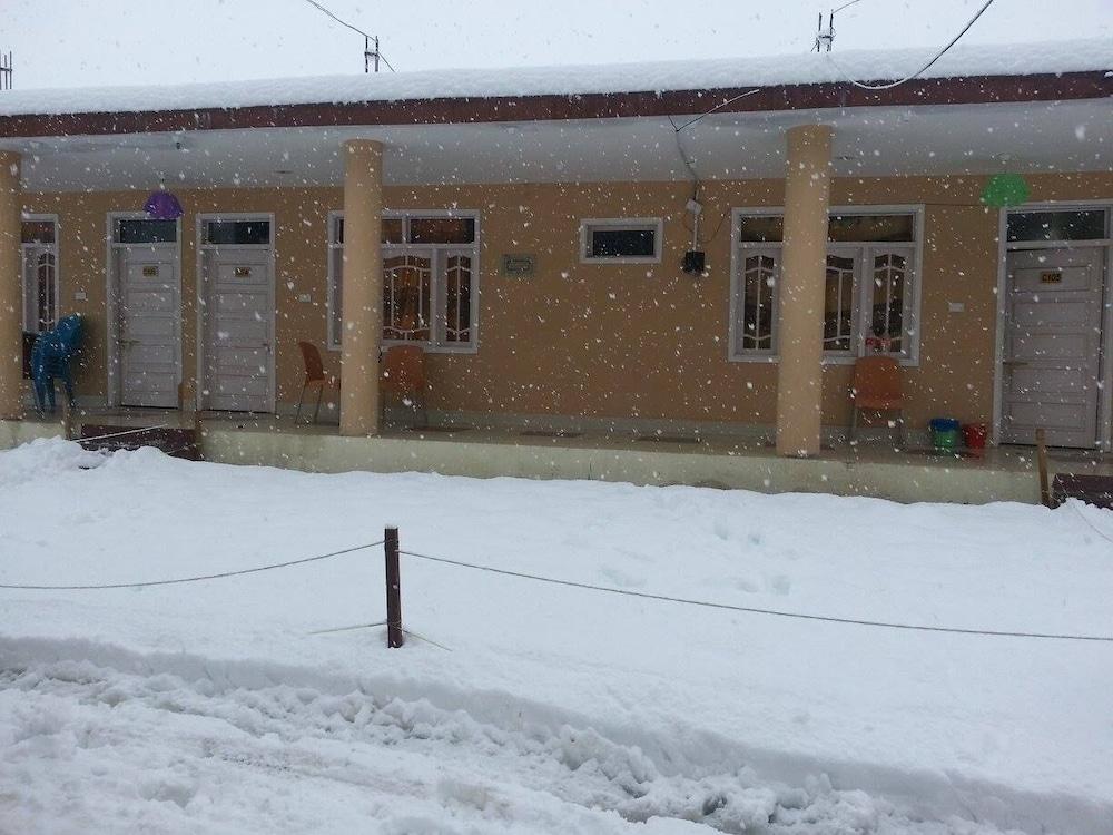 Heaven Rose Hotel Khanian