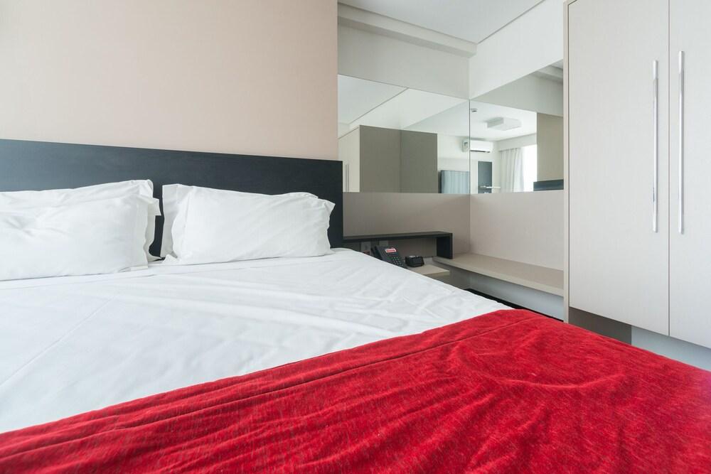 RMD906 Wonderful flat at the Boa Viagem