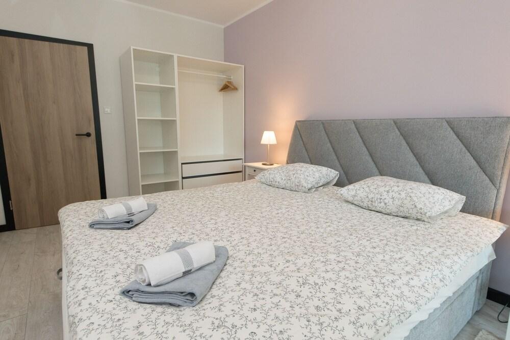 Modern apartment Wislane Tarasy p4you pl