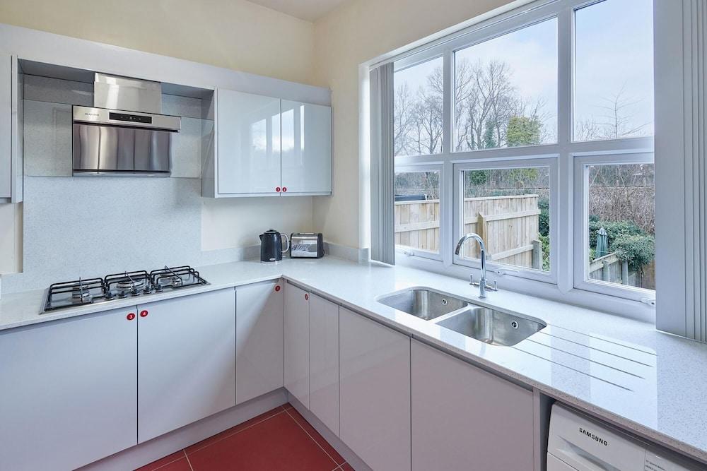 Host Stay Executive Suite