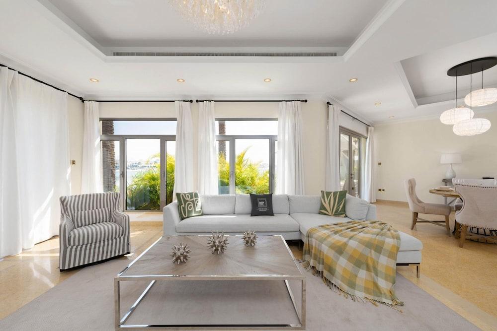 Exclusive Villa w Private Pool Garden Beach