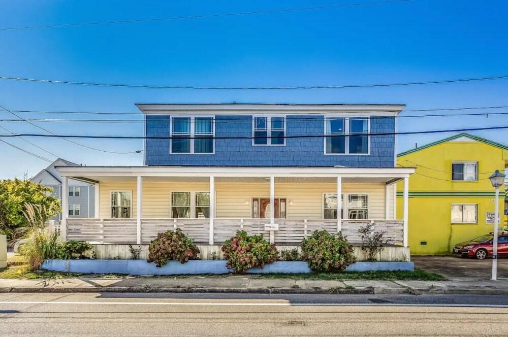 Gorgeous Beach House Steps to the Beach