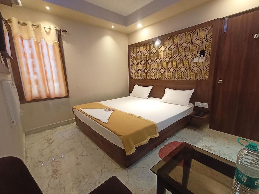 Goroomgo Park View Puri