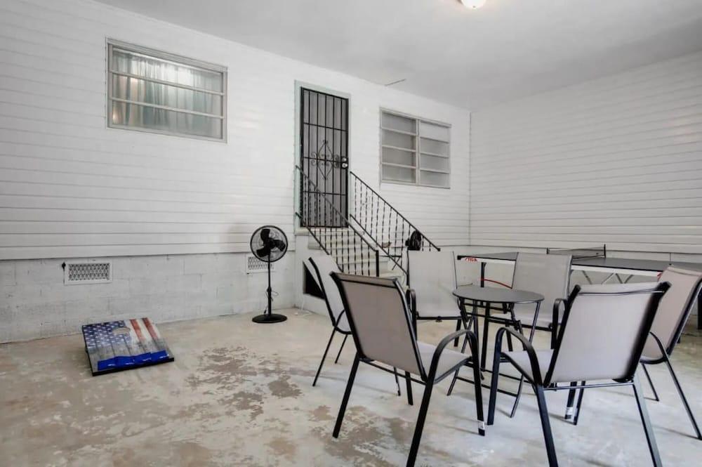 Comfy Convenient Home 4bdrm Wifi Long Stays