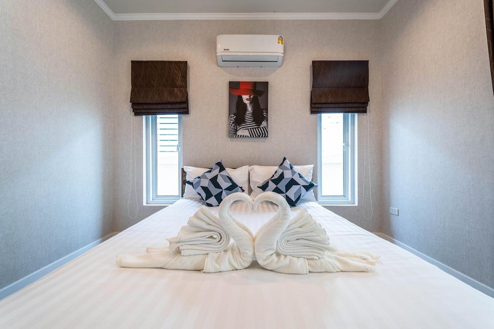 New 2 Bedroom Pool Villa C882