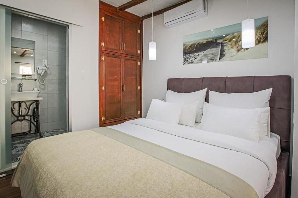 Theatre Luxury Rooms