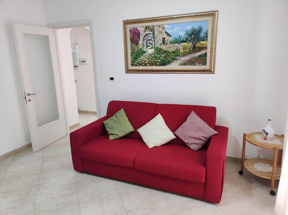 Sea Urchin Holiday Home