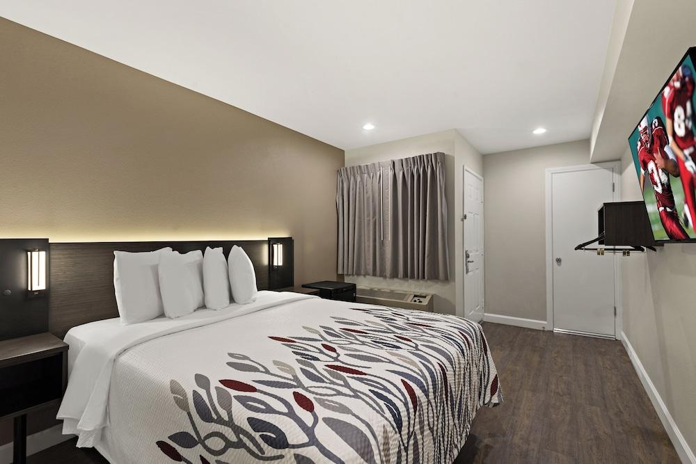 Red Roof Inn Carson - Wilmington