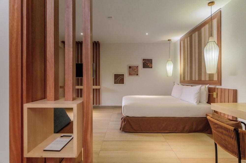 Royal Andilana Resort & Spa