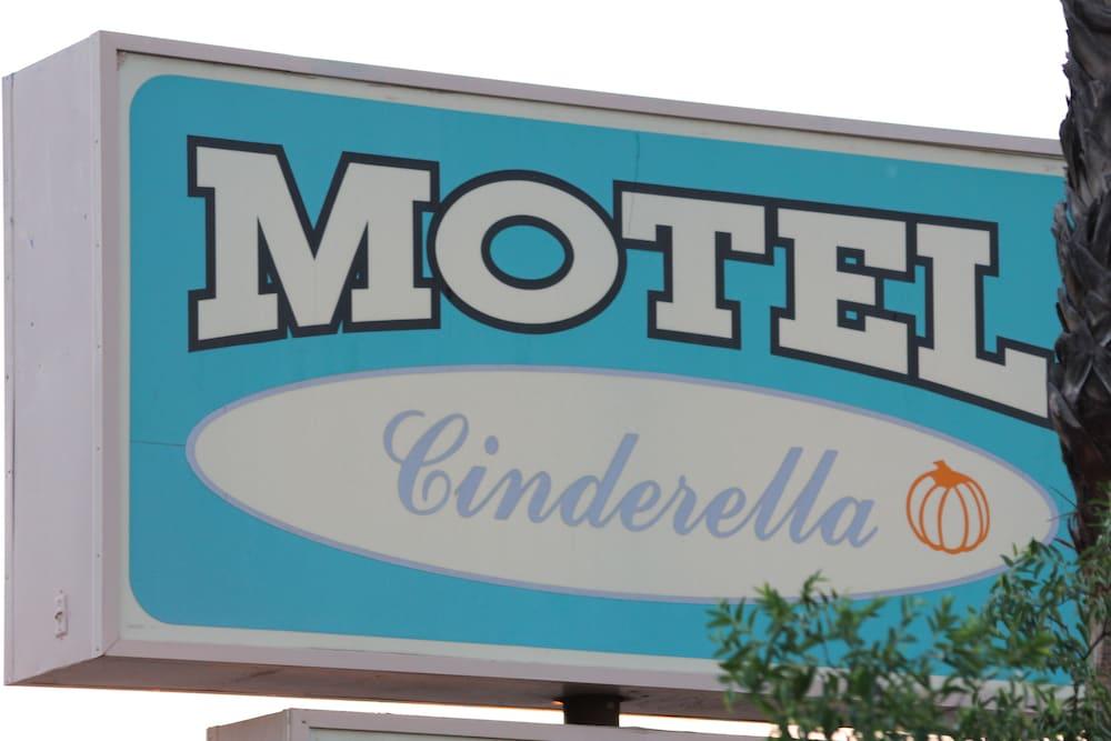 Cinderella Motel