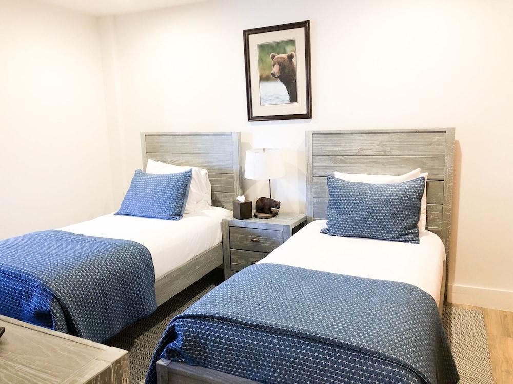 Bear Creek Lodge 407 4 Bedroom Condo by Alpine Lodging Telluride