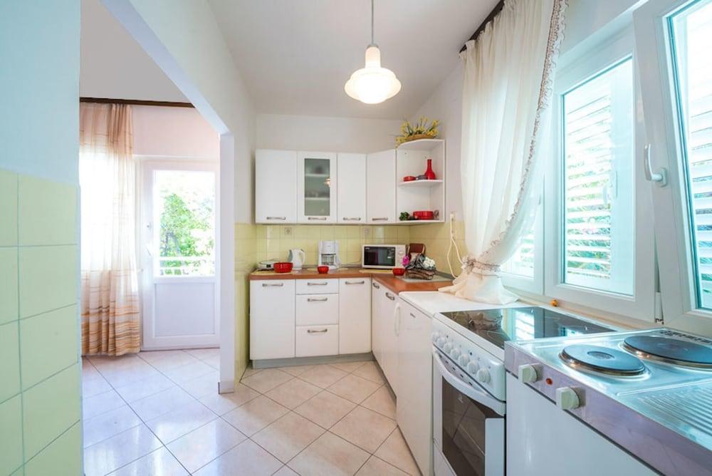 Stunning 3-bed House in Orebic