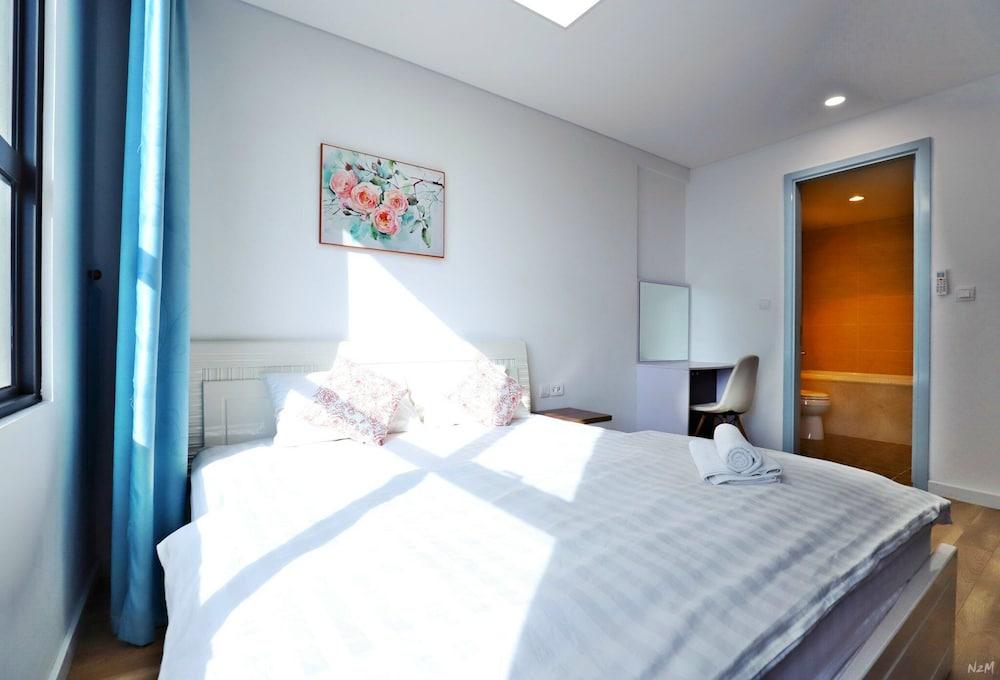 Luna's House in Vinhomes D'Capitale