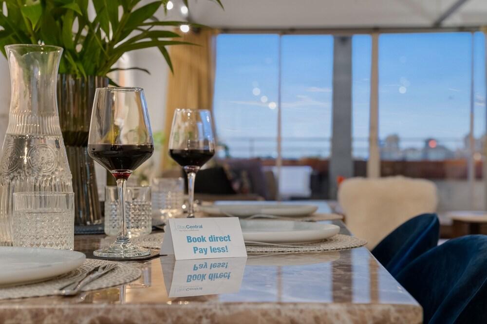 StayCentral - St Kilda Penthouse