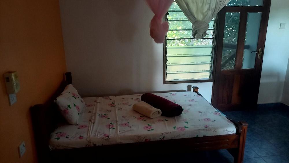 Comfy Dhows Hotel, Kilifi