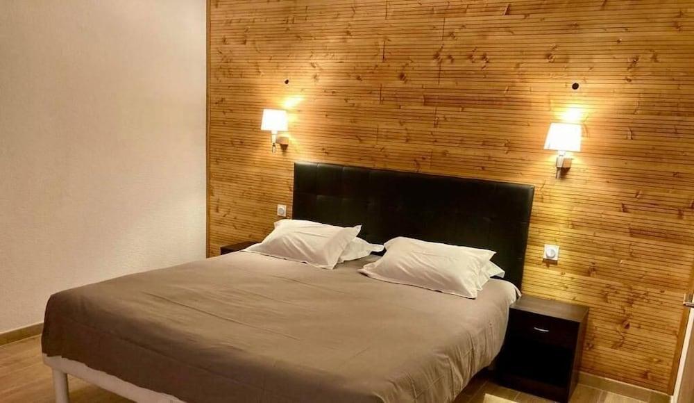 HOTEL LE CHARDON BLEU