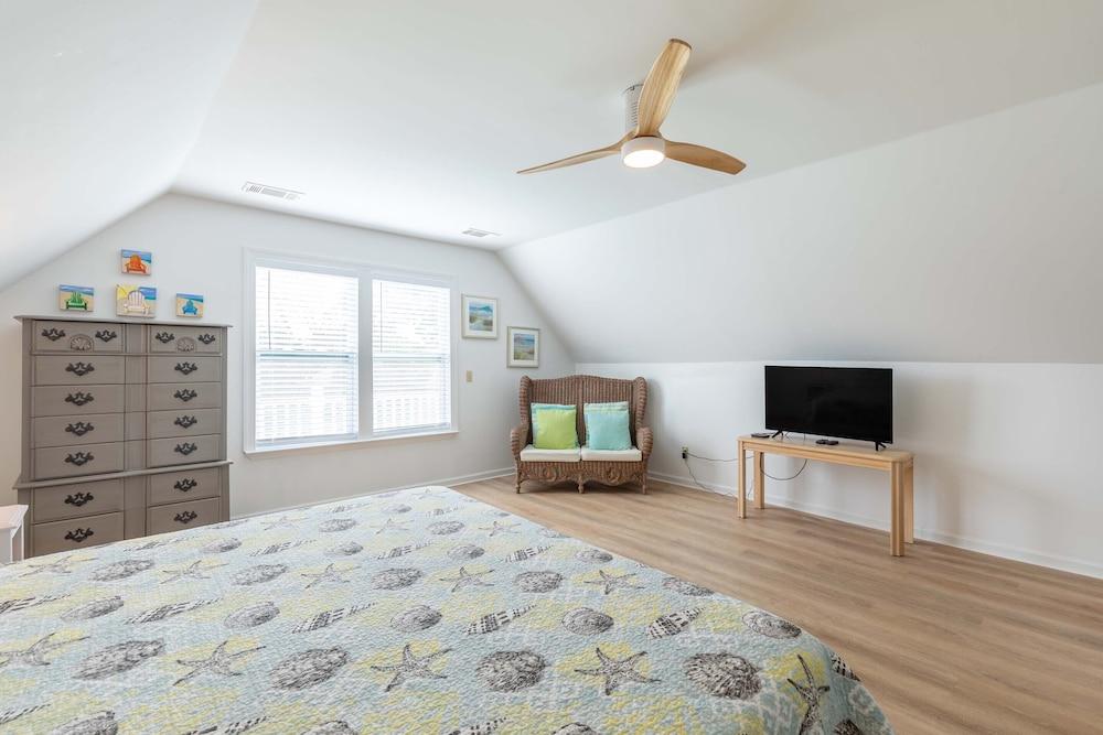 Sandys Beach House by Tybee Vacation Rentals