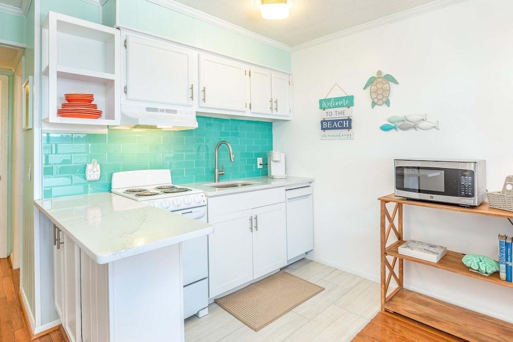 Beach Racquet A313 by Tybee Vacation Rentals