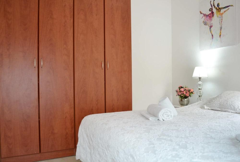 Ein Bokek Rose in Eilat