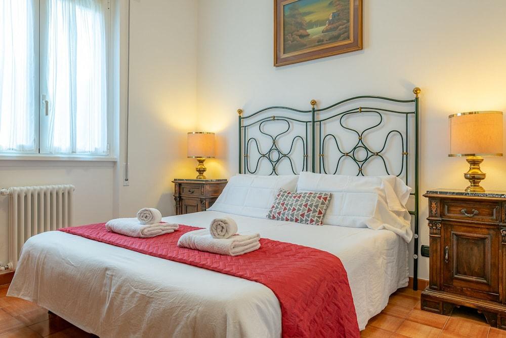 Beautiful 4-bed Apartment in Limonta