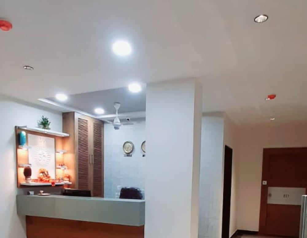 Hotel M D Residency Anand