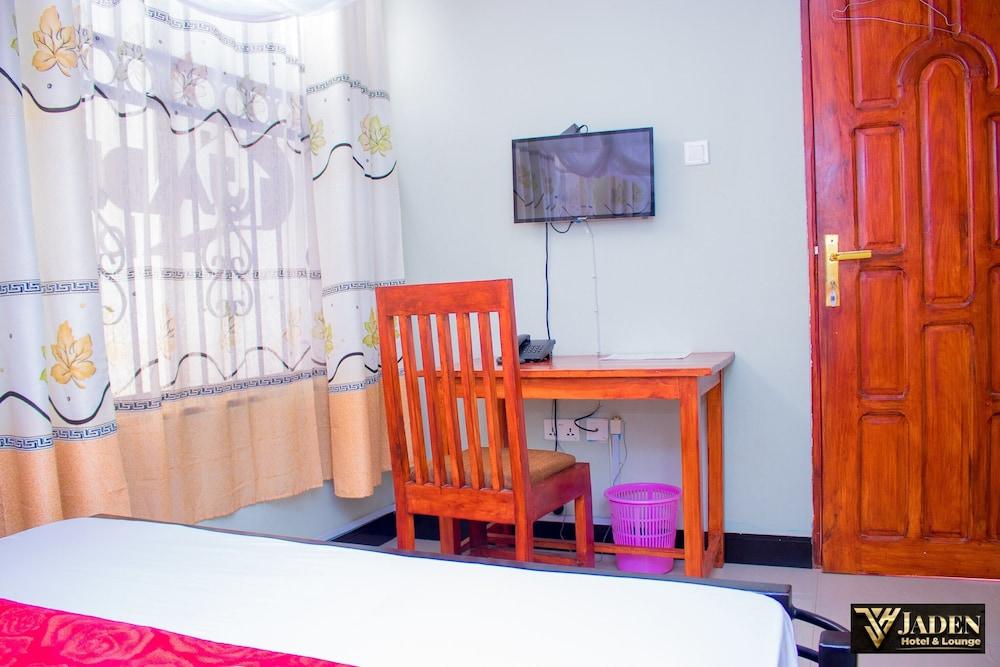 Jaden Hotel & Lounge