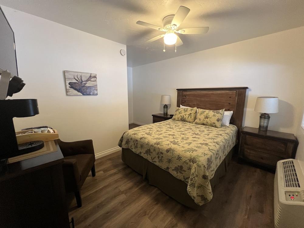 South Fork Junction Lodge & RV Park