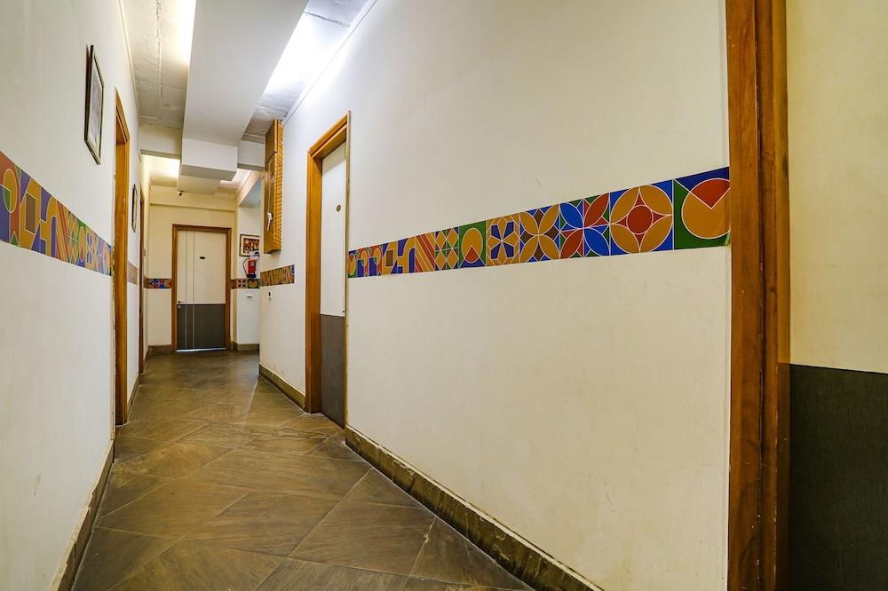 Fabhotel Premium Nest