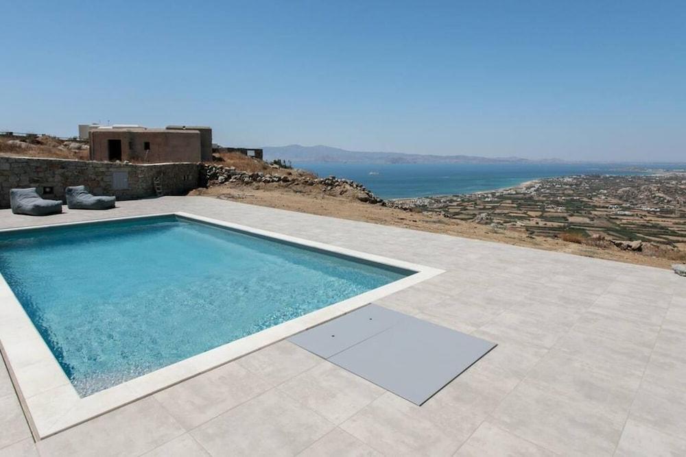Avlia Panorama Villa Naxos