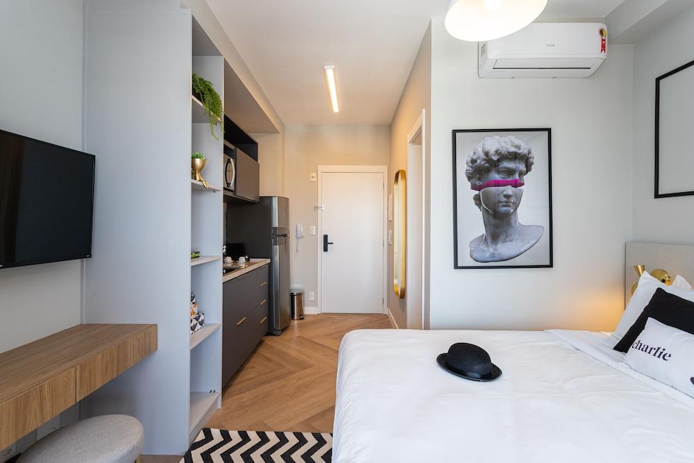 Charlie Thera Ibirapuera