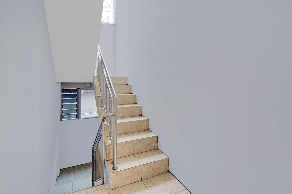 OYO 90499 Hotel Fortune