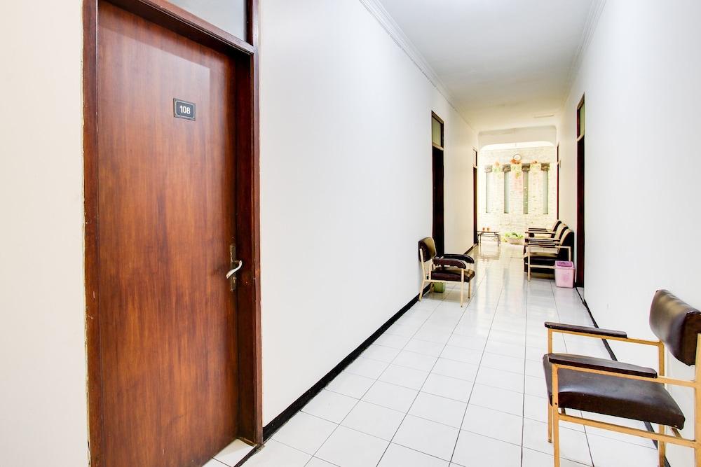 SPOT ON 91908 Hotel Wigati