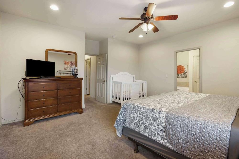 Rest Nest in the Heart of Ozark's Nature!