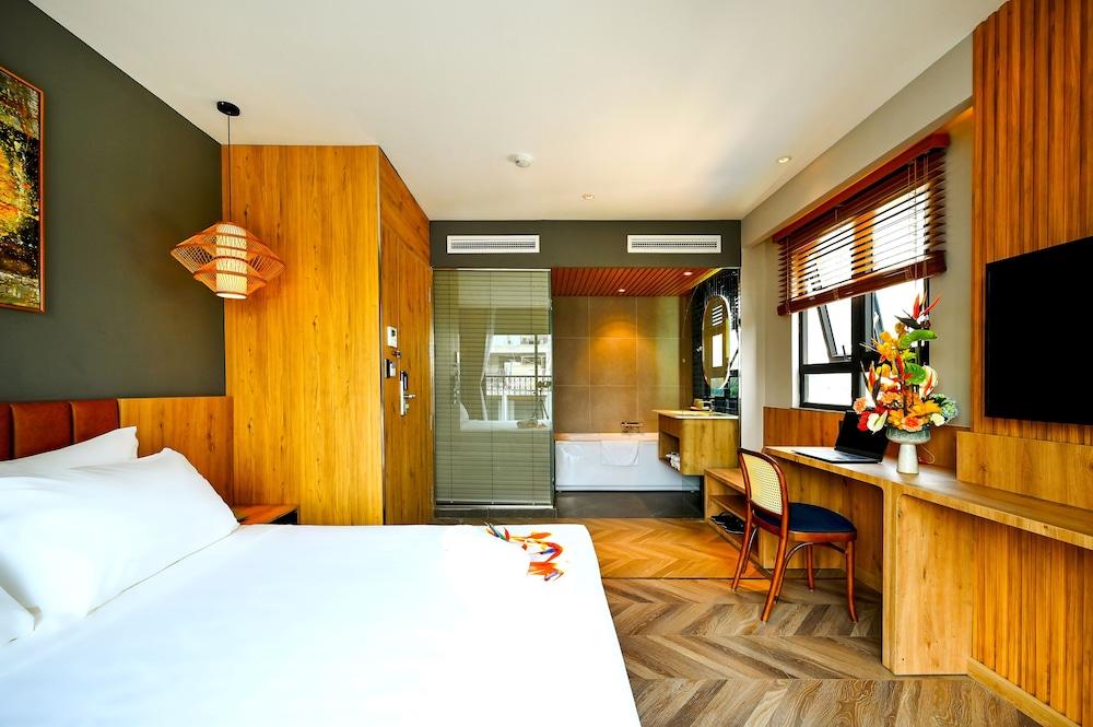 LA OPERA SAIGON HOTEL