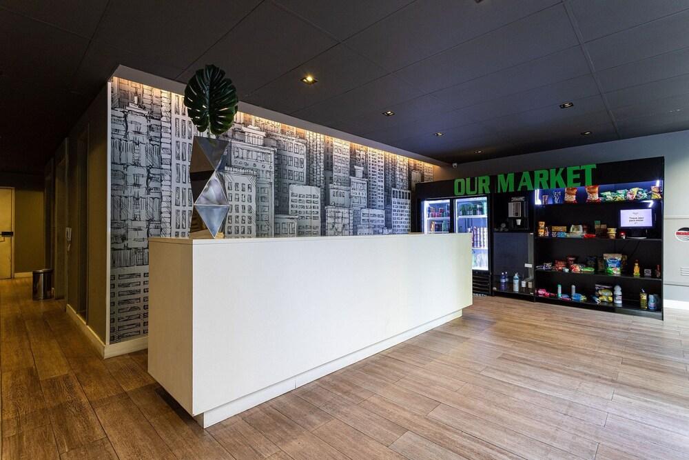 Aurora Paulistana by Viva - Prédio completo a passos do Metrô República