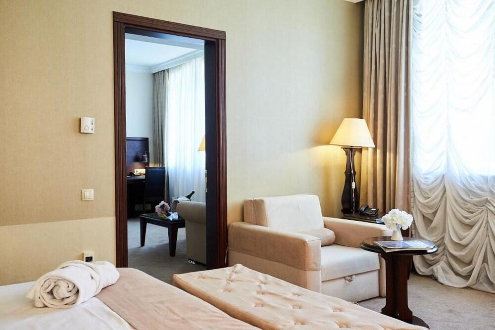 Smith's Boutique Hotel