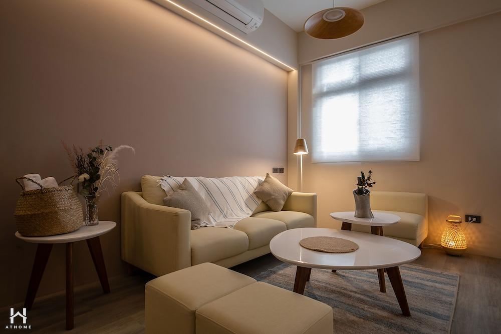 Coming Home Apartment