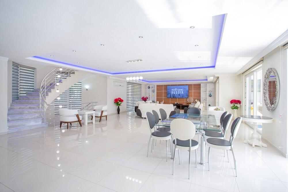 Villa Four Seasons 8