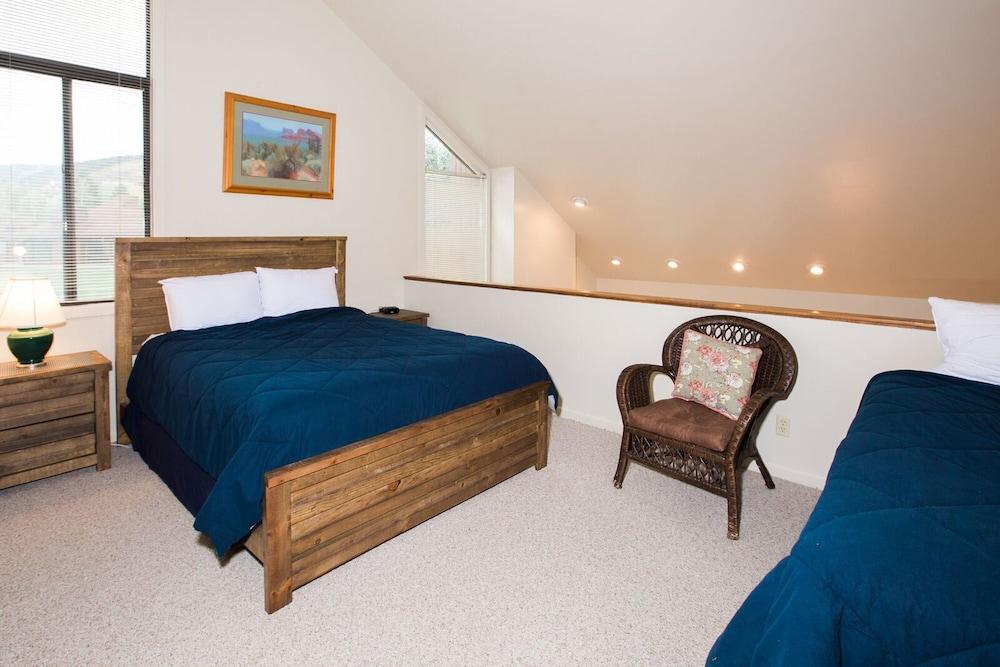 Three Kings Condominiums