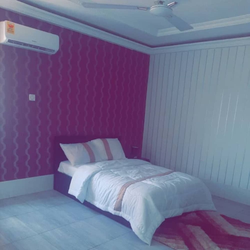 MAXJEN HAVEN GUEST HOUSE